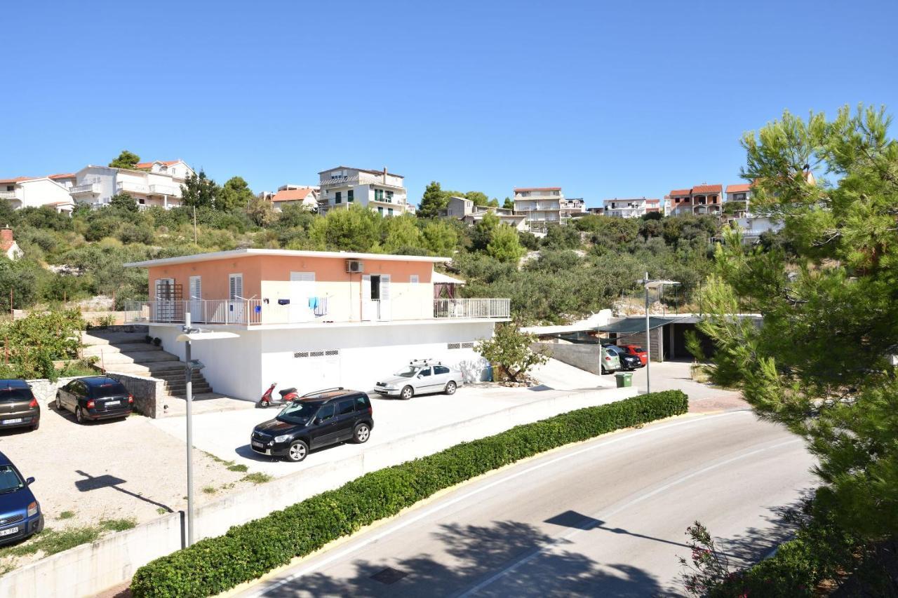 Apartments Zmika Primošten Exteriör bild